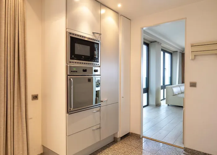 Bel Air - Luxury Seaside With Panoramic View And Jacuzzi T16 Lägenhet