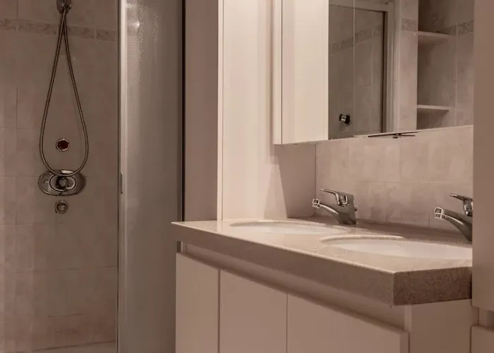 Bel Air - Luxury Seaside With Panoramic View And Jacuzzi T16 Lägenhet